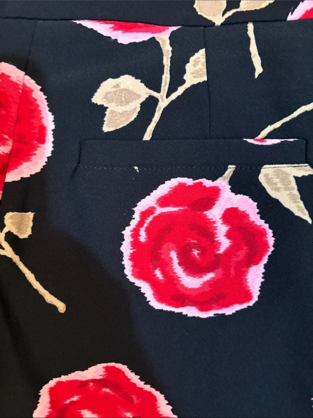 kate spade New York Rose Cropped Black Wide-Leg Pants with Red/Pink Rose Print